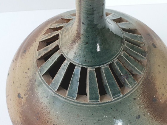 Image 1 of Vintage tafellamp uit de jaren 70 van steengoed met verzonken signatuur, jaren 70