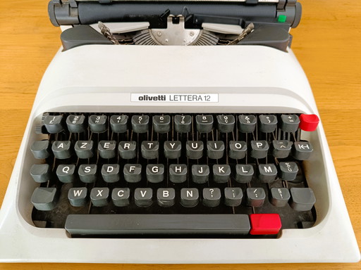 Olivetti Lettera 12 typewriter