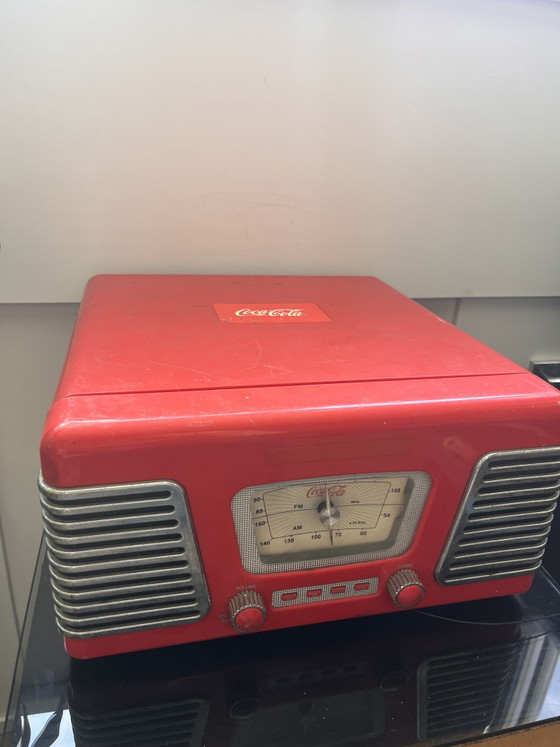 Image 1 of Platenspeler radio coca cola