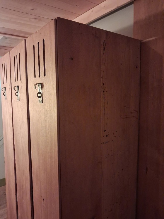 Image 1 of Armadietto in legno