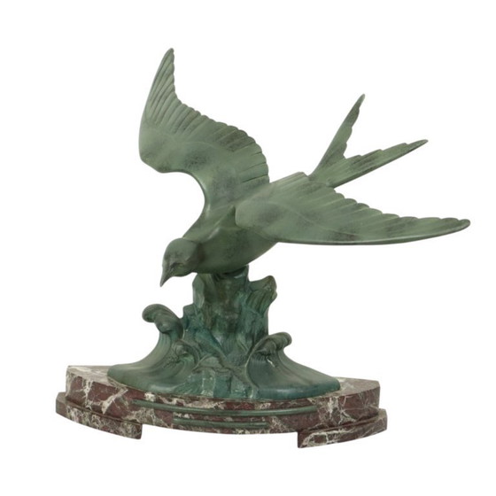 Image 1 of Sculpture Art Déco représentant une mouette sur socle en marbre