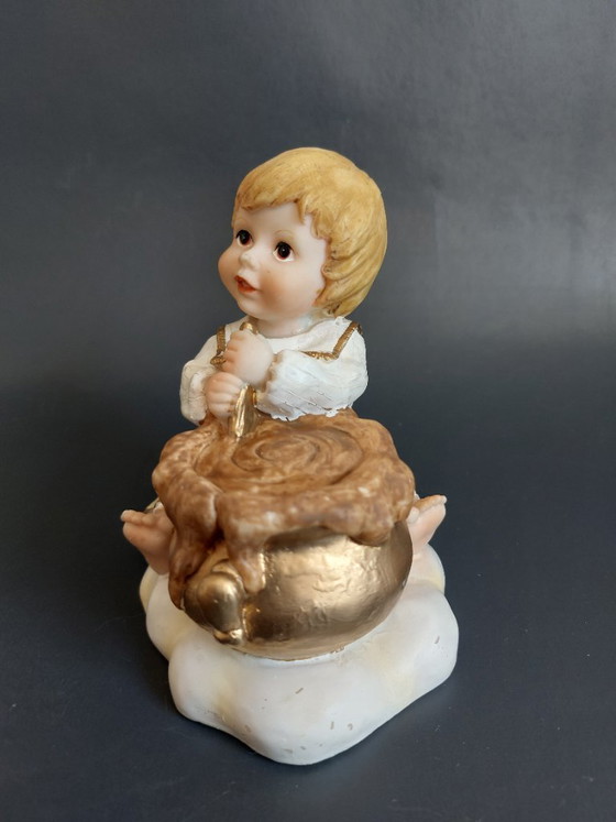 Image 1 of Figurines Seneca en polystone fabriquées à la main