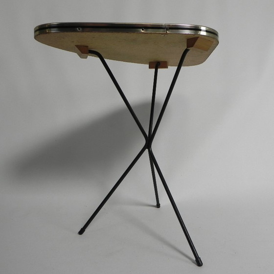 Image 1 of Table d'appoint Erdal à 3 pieds, années 1950