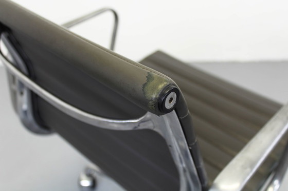 Image 1 of Ea117 bureaustoelen ICF Charles & Ray Eames Seats