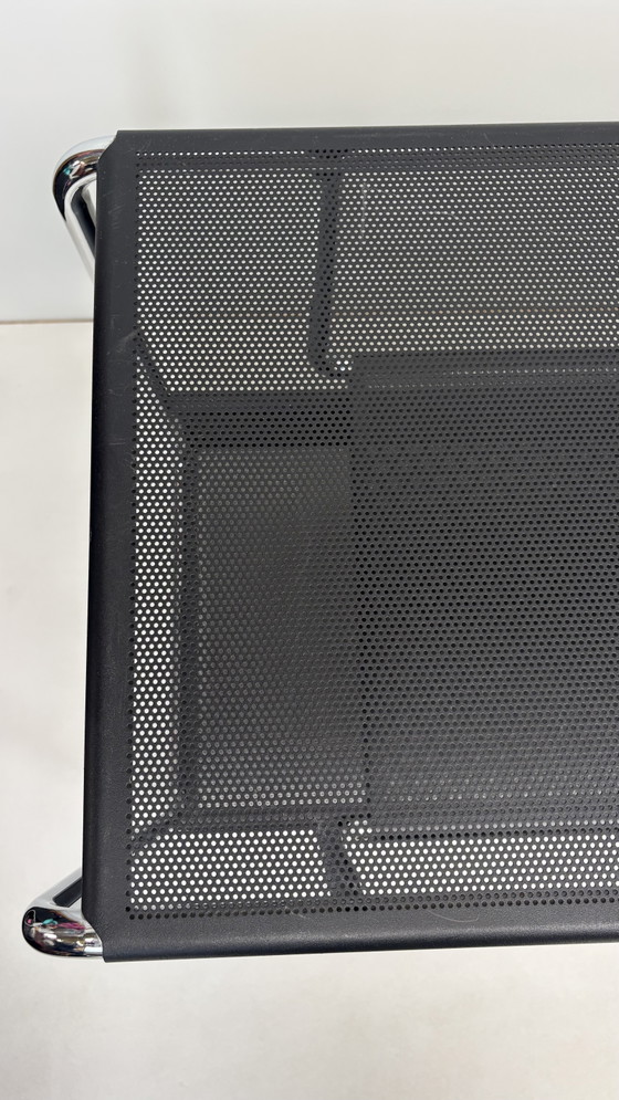 Image 1 of Vintage zwart metaal Habitat LP audiomeubel chroom buisframe