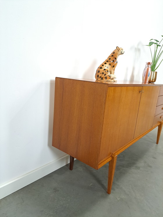 Image 1 of Buffet à hauts pieds et tiroirs