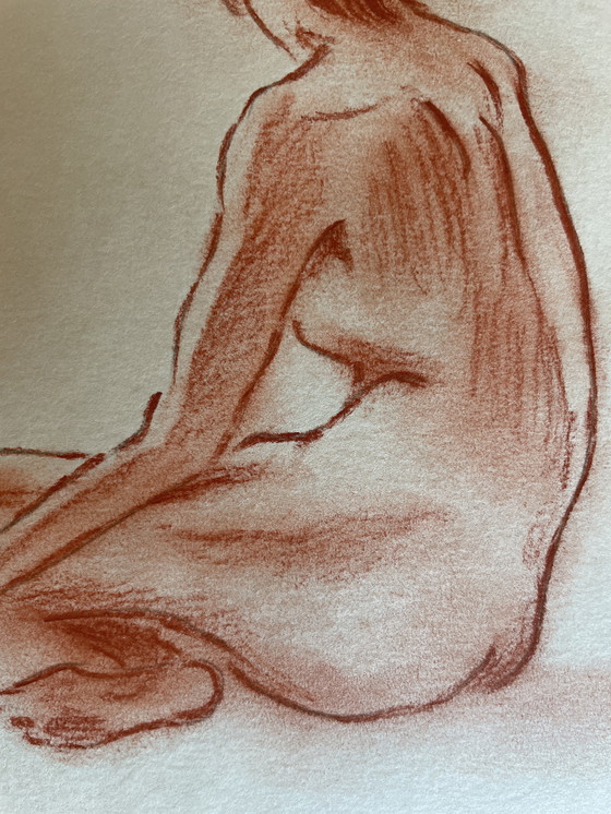 Image 1 of Ritratto femminile firmato su lavagna "Posa in studio"