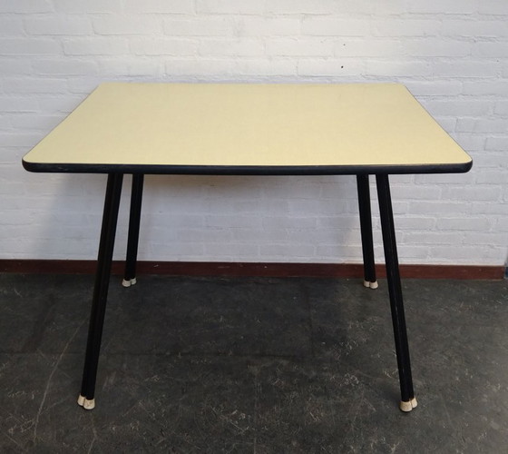 Image 1 of Brabantia Vintage Keukentafel Kleur Geel