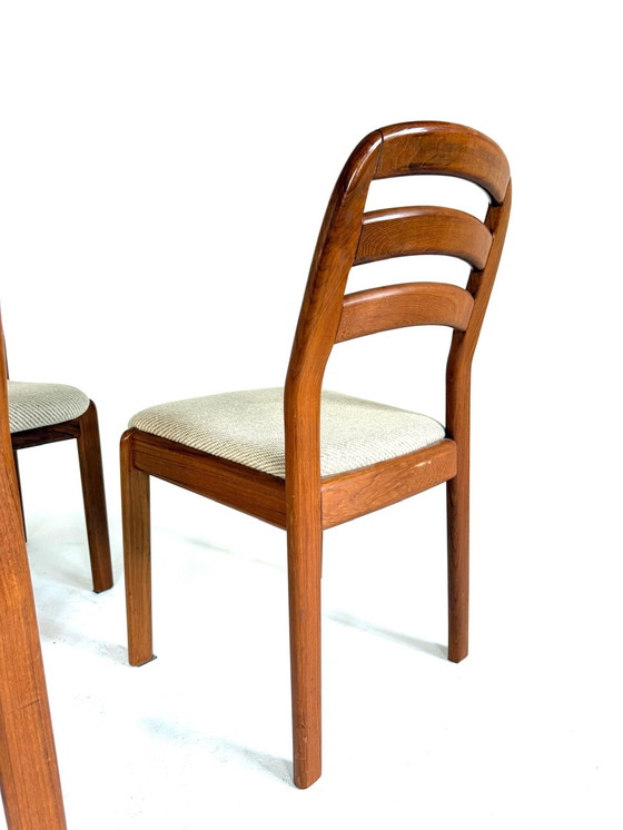 Image 1 of 6 chaises de salle à manger vintage Dyrlund, années 70. (Restaurées)