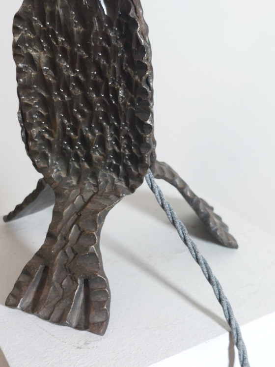Image 1 of Vintage metalen brutalistische tafellamp uit het midden van de vorige eeuw, gemaakt van smeedijzer.