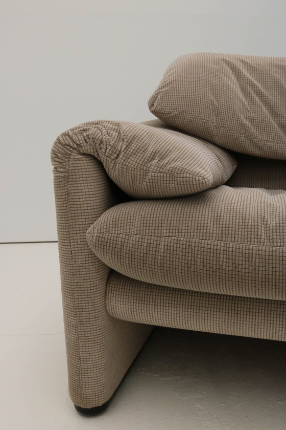 Image 1 of Cassina Maralunga beige 2-seater