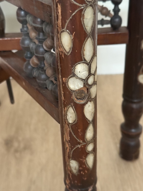 Image 1 of Table à thé orientale vintage