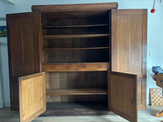 Image 1 of armadio antico in rovere per la biancheria