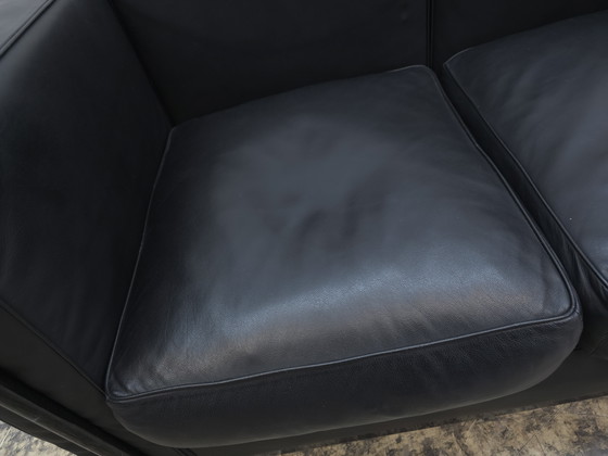 Image 1 of Sofá de diseño Cassina Lc2 de dos plazas, de piel, color negro