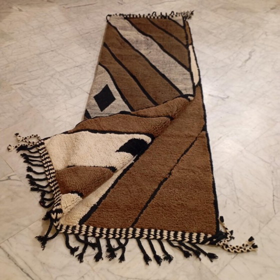 Image 1 of Handmade Moroccan rug 250cm x 150cm