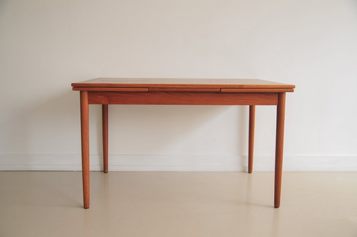 Vintage Extendable Teak Dining Table