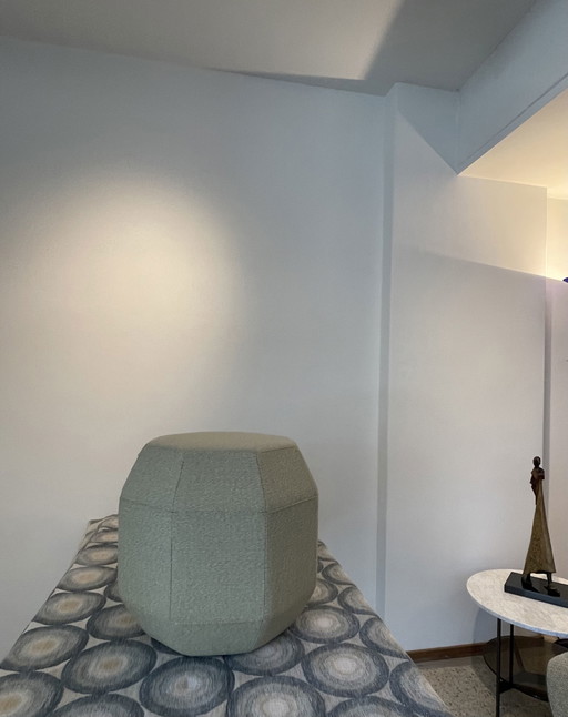 Leolux Amulet pouffe