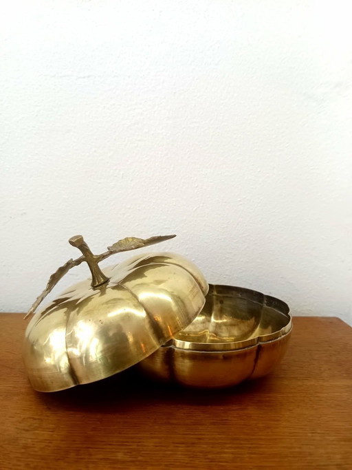 Caja de calabaza de latón vintage, Italia, década de 1970.