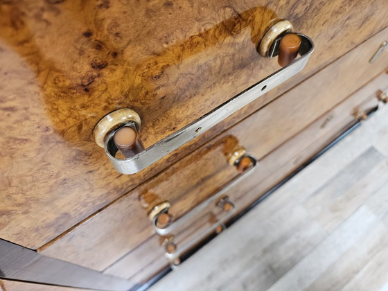 Image 1 of Buffet Art Déco des années 1950 en racine de bruyère et bois laqué, avec plateau en verre
