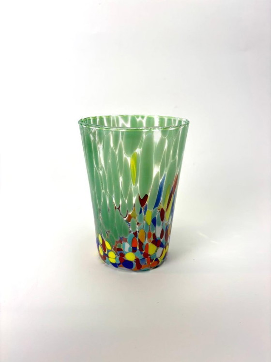 Image 1 of Set di 6 bicchieri in vetro soffiato veneziano con graniglia colorata di Murano, diametro 9 cm, hand made in italy.