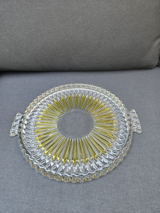 Image 1 of Tortenständer aus gelbem Walther-Glas