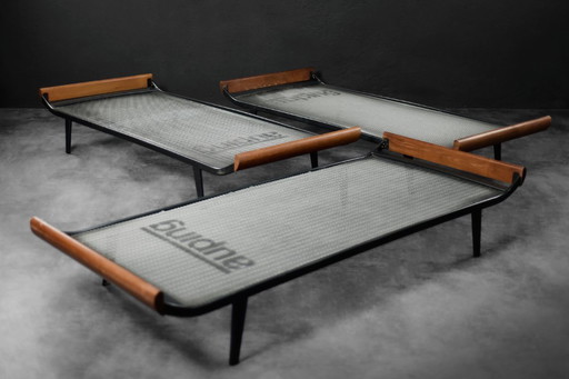 Vintage mid-century Dutch Modern Cleopatra-ligbed van Dick Cordemeyer voor Auping, 1953.