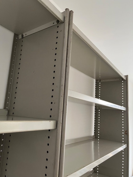 Image 1 of Twee stalen stellingkasten