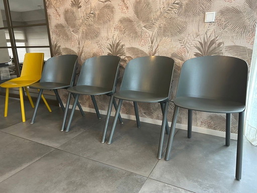 5x e15 This - Chair CH05