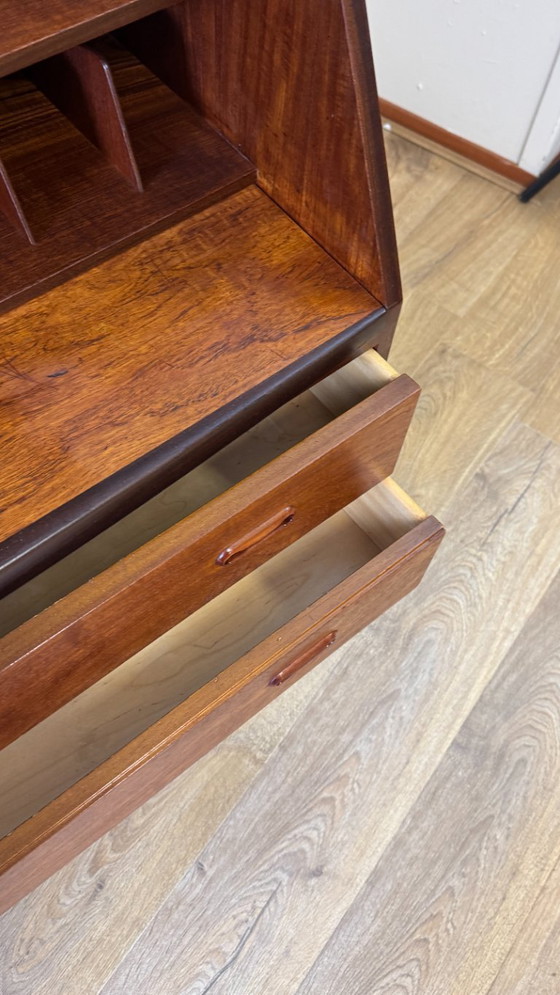 Image 1 of Escritorio de secretaria de mediados de siglo