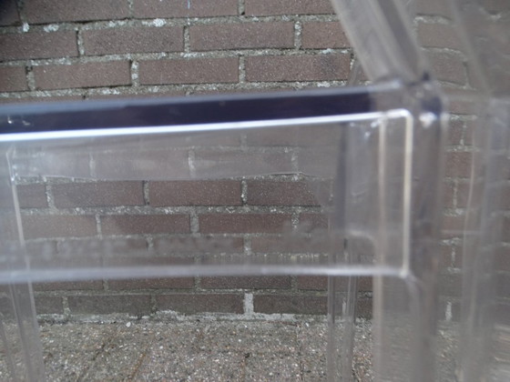 Image 1 of Louis Ghost de Kartell, diseño de Philippe Starck