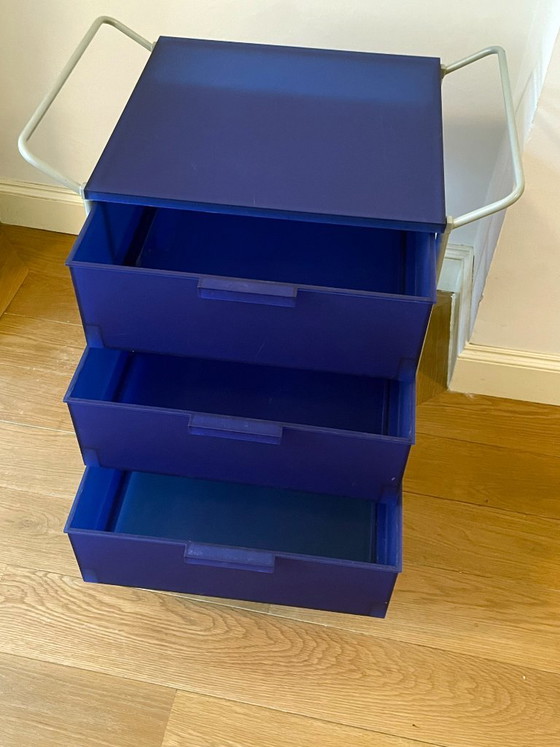 Armadi contenitori mobili con tre cassetti, blu, Kartell, Metallo, Plastica, Modern (foto 3 di 5)