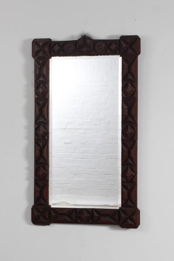 Antique Tramp Art wall mirror brutalism chip carving 1900 – Wood, Brutalist (photo 16 of 17)