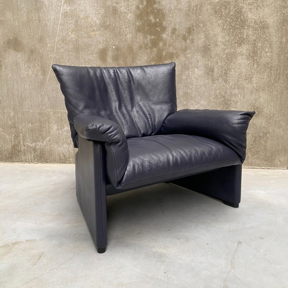 Image 1 of Poltrona Cassina Palmaria in pelle design Vico Magistretti