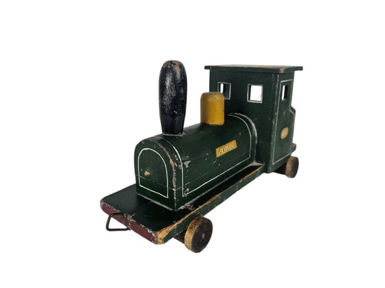 Image 1 of Jouets anciens - Locomotive et 2 wagons - Art populaire - Bois - Circa 1940