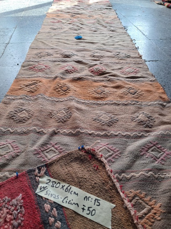 Image 1 of Kilim turco tessuto a mano 280x61 cm