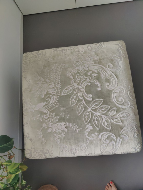 Designers Guild - Pouf – Poggiapiedi e pouf, Velluto, Metallo (photo 5 of 5)
