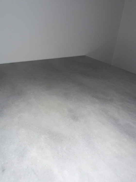 Vikhammer-Schrank mit Steinmarmorplatte – Nachttische, Marble, Metal (photo 5 of 5)