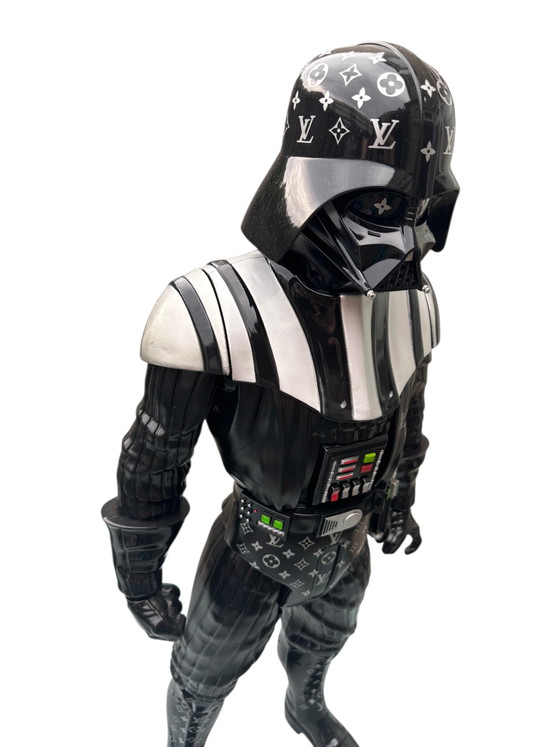 Louis V Star Wars – Louis Vuitton, Dekorative Objekte, Plastic (photo 3 of 7)