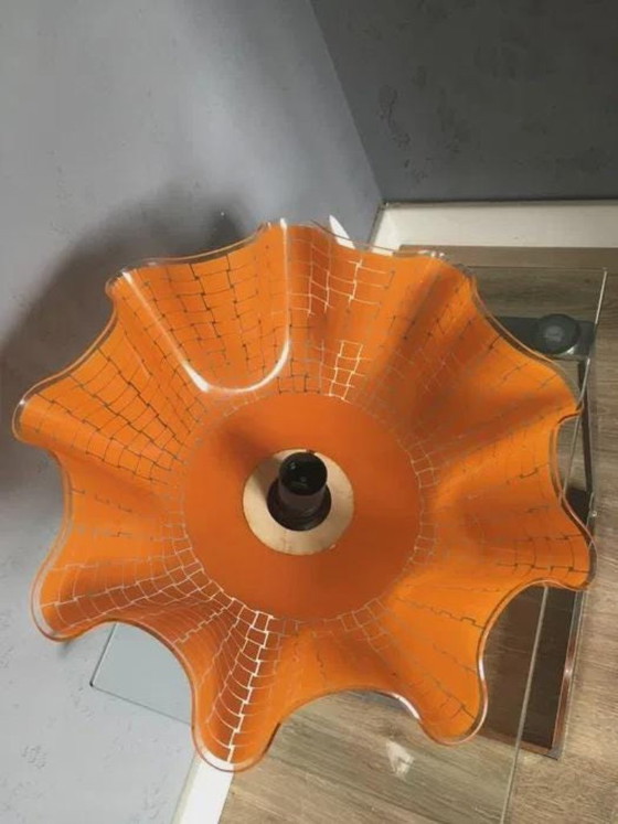 Polnische Deckenleuchte, orange handbemaltes Glas mit Wellenkante, 1970er-80er Jahre, Deckenleuchten (Foto 4 von 6)