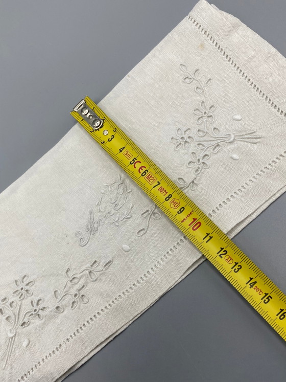 Porte-serviettes ancien brodé « Anne » – linge de trousseau vers 1900 – Objets déco, Textile, Cotton (photo 7 of 7)