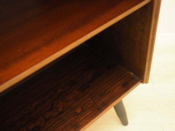Libreria danese impiallacciata in mogano su gambe svasate, anni '60 – Librerie, Legno (photo 8 of 11)