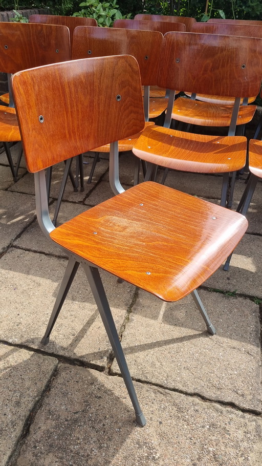 Lot of Result school chairs (Friso Kramer & Wim Rietveld), 15 pieces