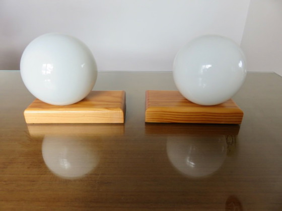 Image 1 of Paire d'appliques scandinaves en pin et opaline, années 80