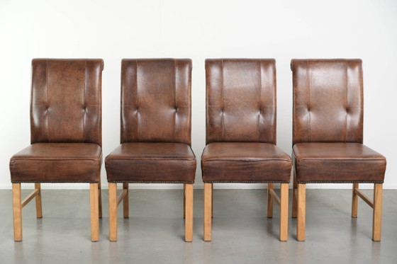 4x Beautiful large sheepskin dining chair in a dark cognac color with a lovely English look – Wood (photo 2 of 13)