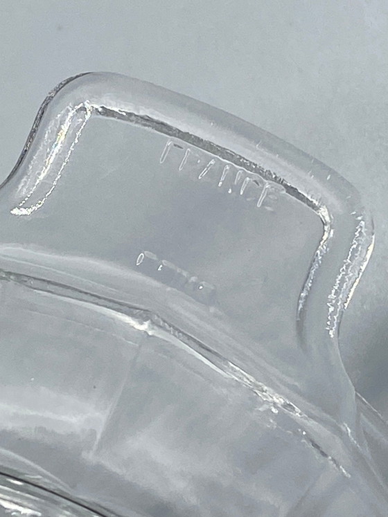 Citruspers van helder geperst glas – geribbelde kegel – Frankrijk, circa – Glazen & Karaffen (photo 3 of 3)