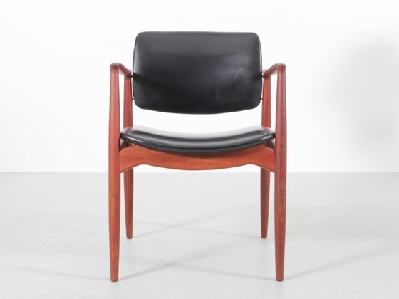 Image 1 of Paar Scandinavische teakhouten fauteuils model 66