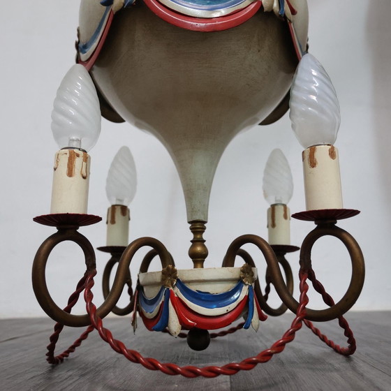 Image 1 of Lámpara de araña con globo aerostático de diseño francés Toleware, antigüedades modernas de los años 50