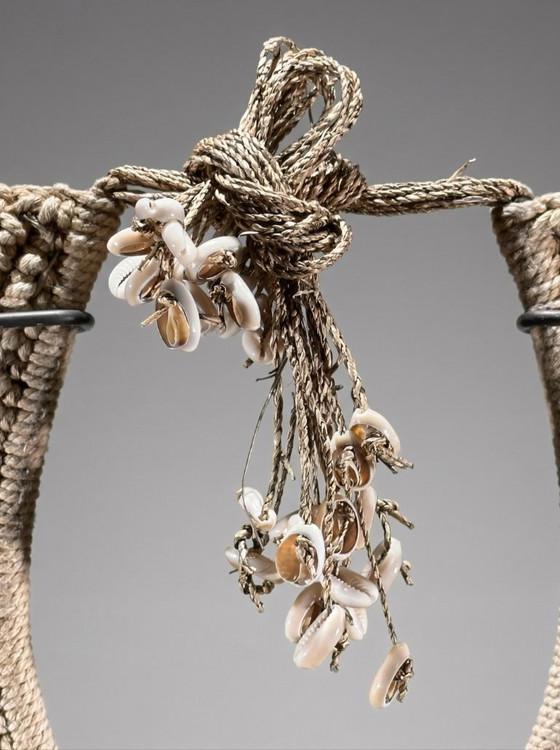 Image 1 of Decoratief etnisch ornament gemaakt van schelpen – Oceanië – 40 cm