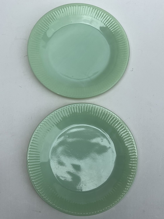 Image 1 of vintage Fire-King Jane Ray saladebord 19,5 cm gemaakt van jadeite groen glas