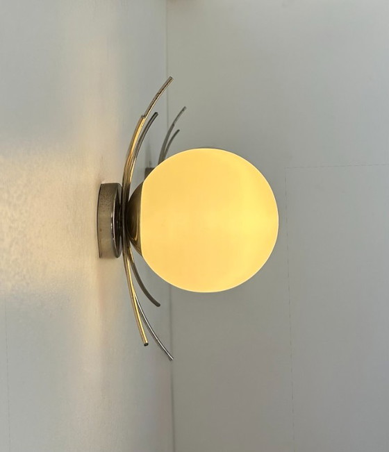 Image 1 of Coppia di applique vintage, cromate e opaline, Francia, 1970